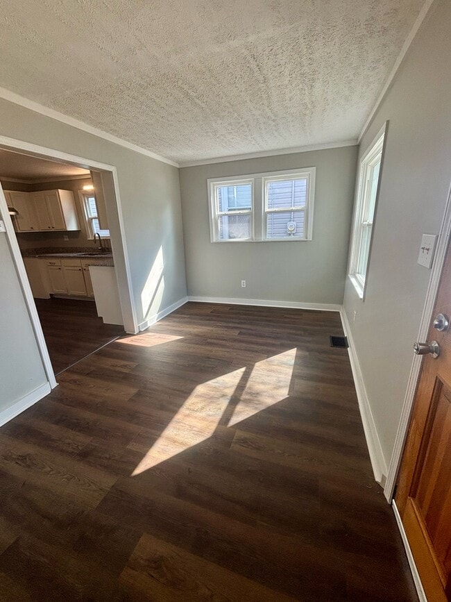 Photo - 3707 Powell Ave House