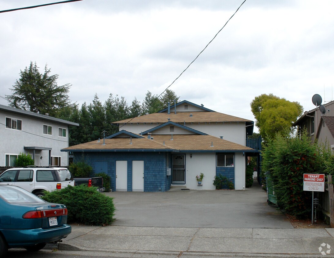 Primary Photo - 1132 3rd St