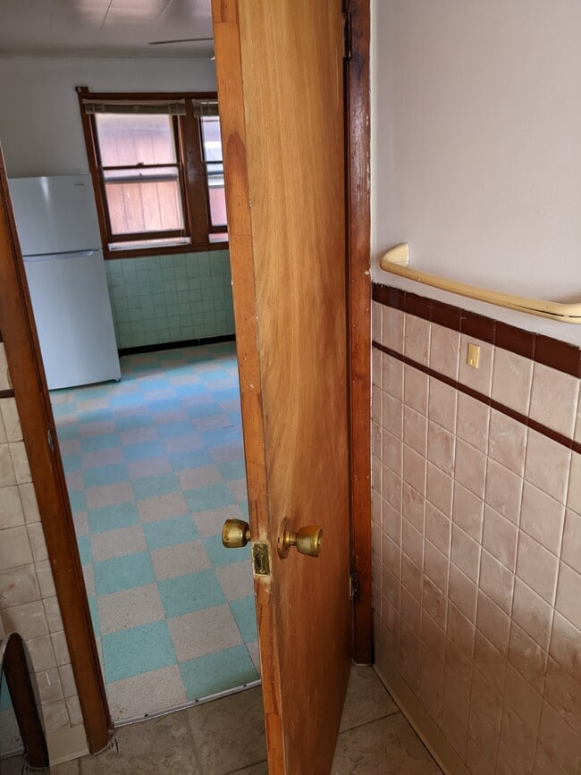 11 Sand St Unit Upper, Lackawanna, NY 14218 Apartments in Lackawanna