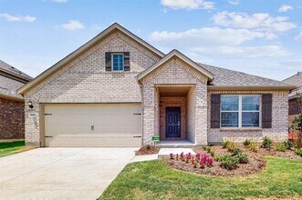 Building Photo - 5809 Sandown Dr