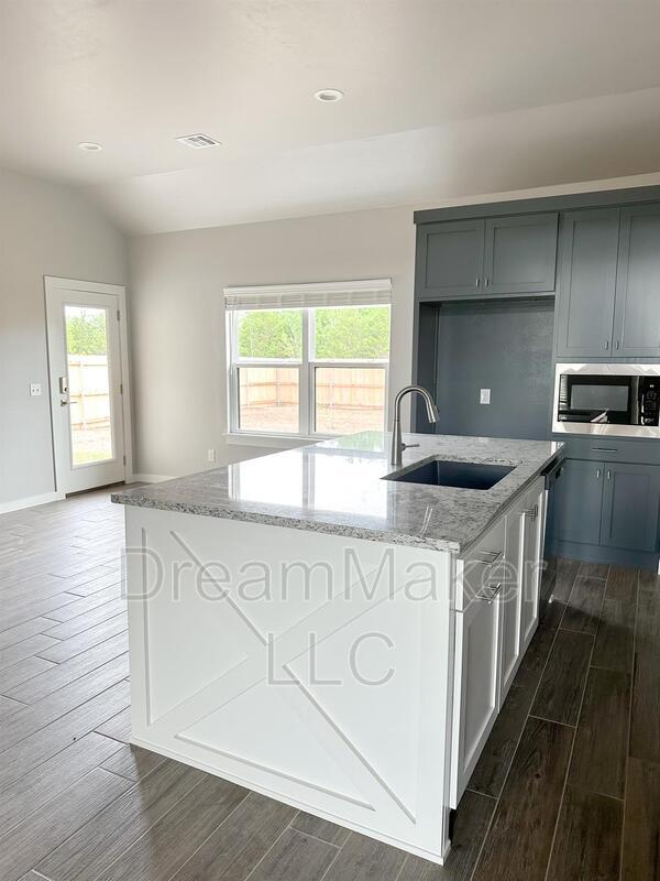 Building Photo - 5329 Red Maple Ave