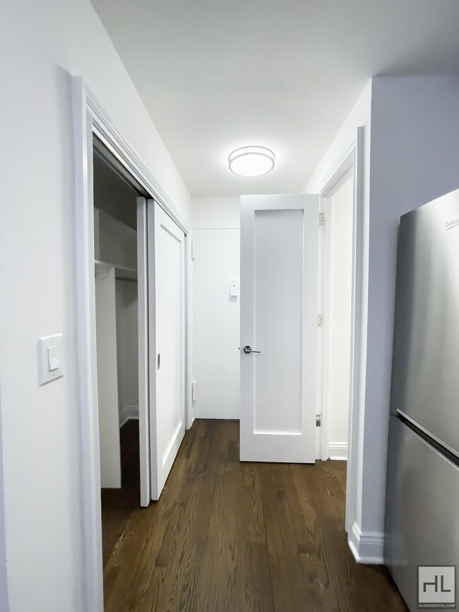 Building Photo - EAST 56 STREET