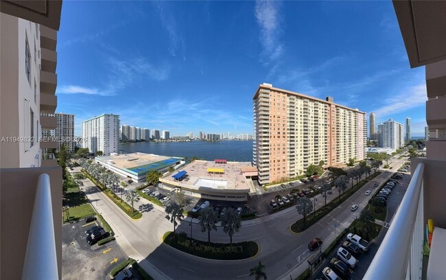 Building Photo - 250 174th St