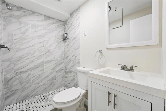 Foto del edificio - 12 Saddlewood Ct