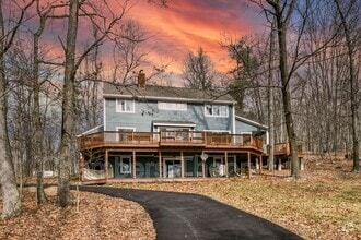 Building Photo - 34942 Charles Town Pike