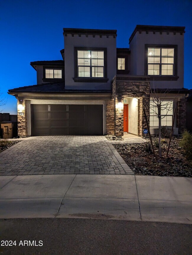 Foto del edificio - 8736 S 166th Ave