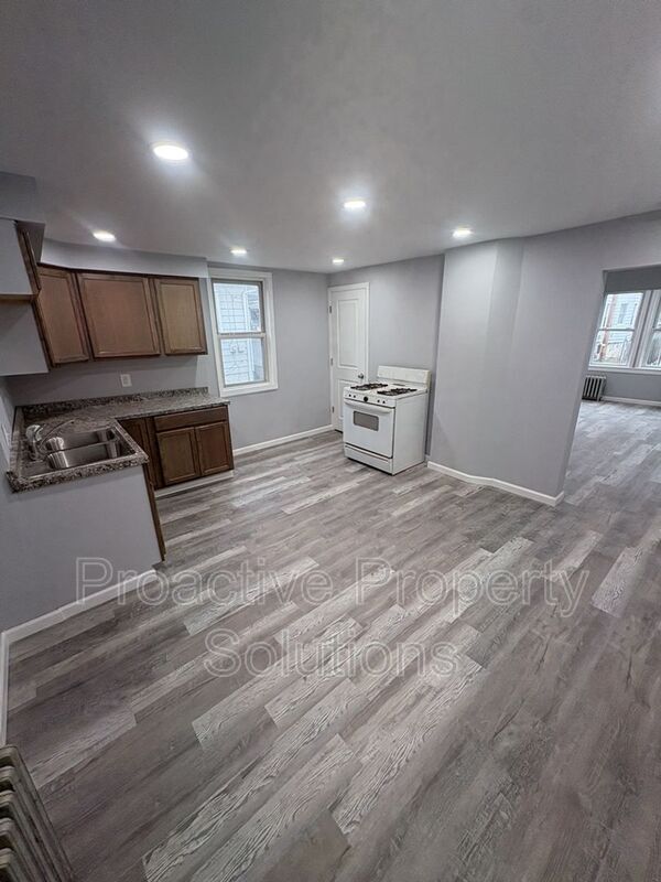 Foto del edificio - 461 Madison St