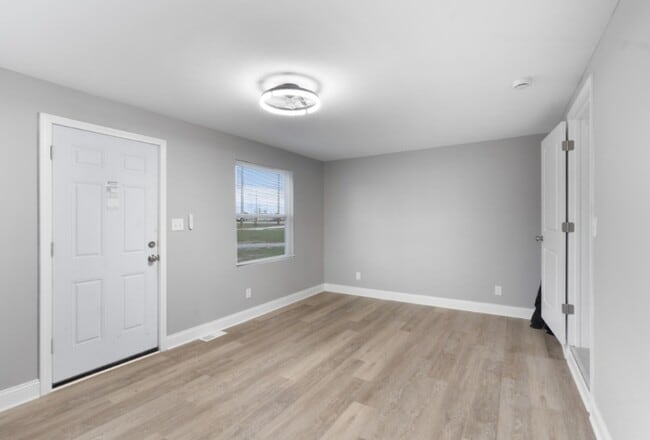 Building Photo - 514 Spring St