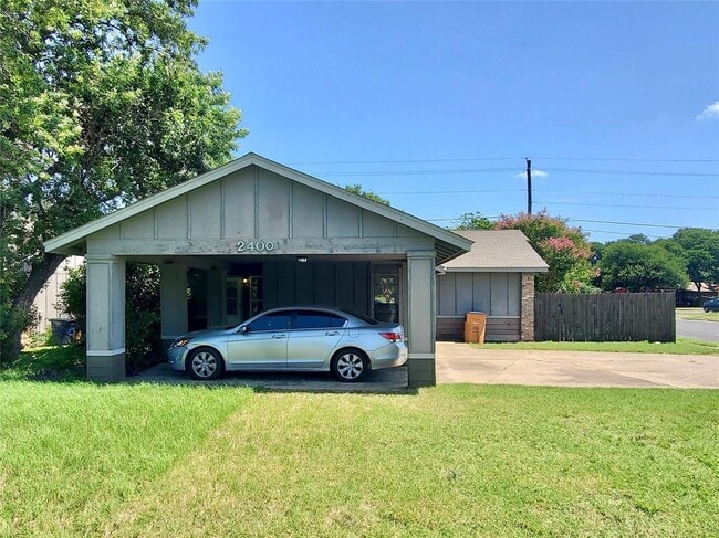 Building Photo - 2400 Berkett Dr