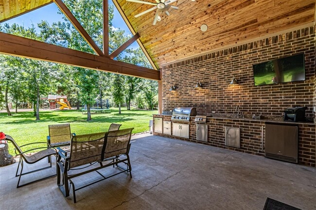 Building Photo - 8970 Navigation Cir