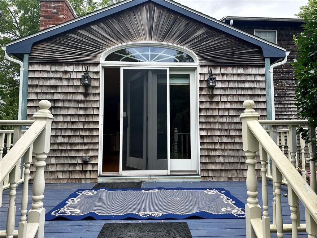 80 Brookwood Rd, South Kingstown, RI 02879 Room for Rent in South