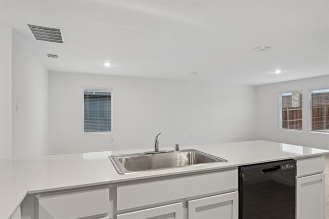 Foto del edificio - 1624 Baugh St