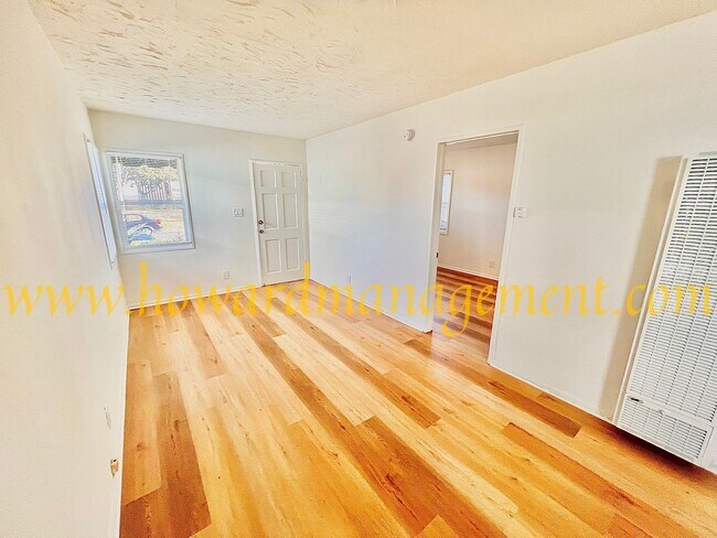 Building Photo - Coveted West Side Gem: Your Ideal Home Awa...