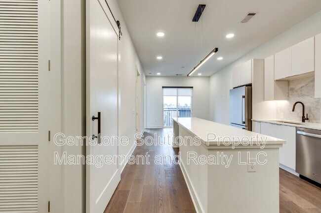 Foto del edificio - 1125 10th Ave N