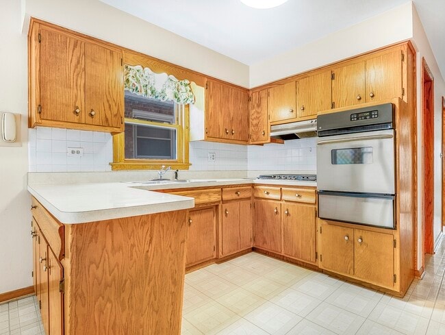 Foto del edificio - 2520 N Neva Ave