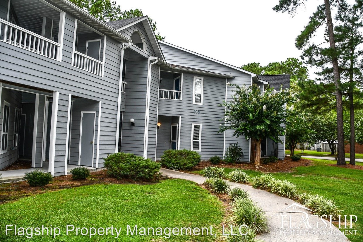 Foto principal - 108 Breezewood Dr