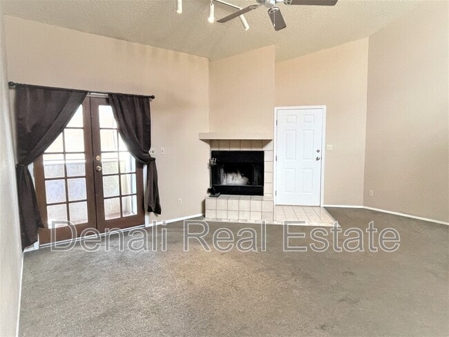 Building Photo - 16402 N 31st St
