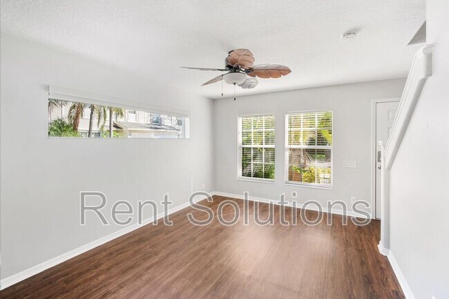 Foto del edificio - 8001 Boone Dr