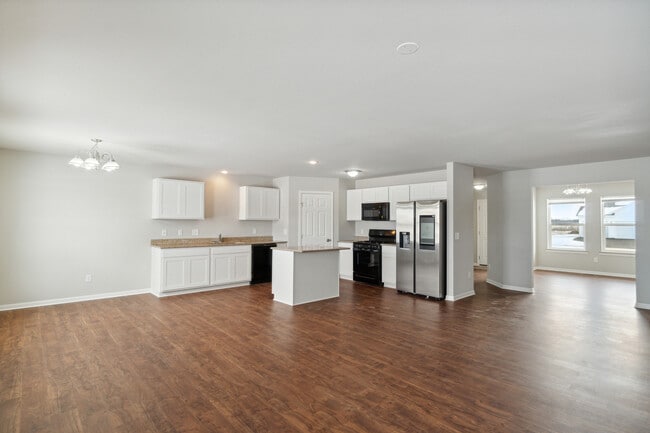 Building Photo - 2625 S Claremont Dr