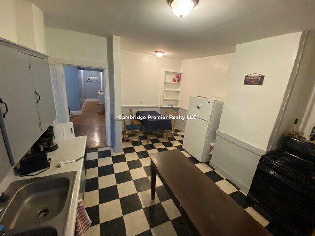 Foto del edificio - 474 Putnam Ave