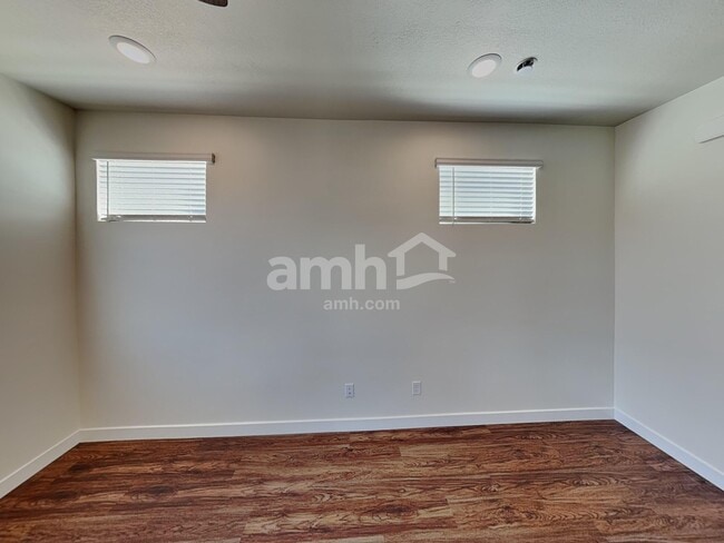 Foto del edificio - 1312 W Mahogany St