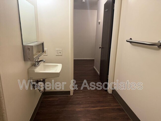 Foto del edificio - 2650 Jefferson Ave