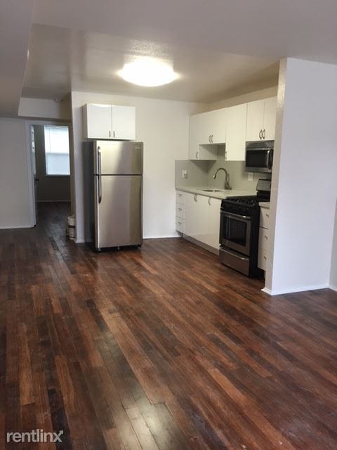 Building Photo - 4 br, 1.5 bath Duplex - 936 Wood St 936 Wood