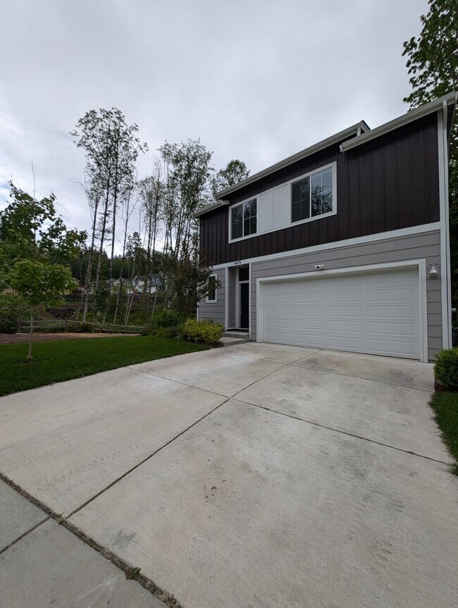 Building Photo - Pristine Bremerton 3 Bedroom Home AVAILABL...