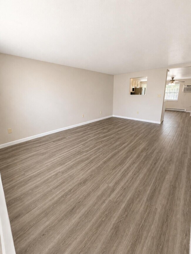 Foto del edificio - 1137 W South Park Ave