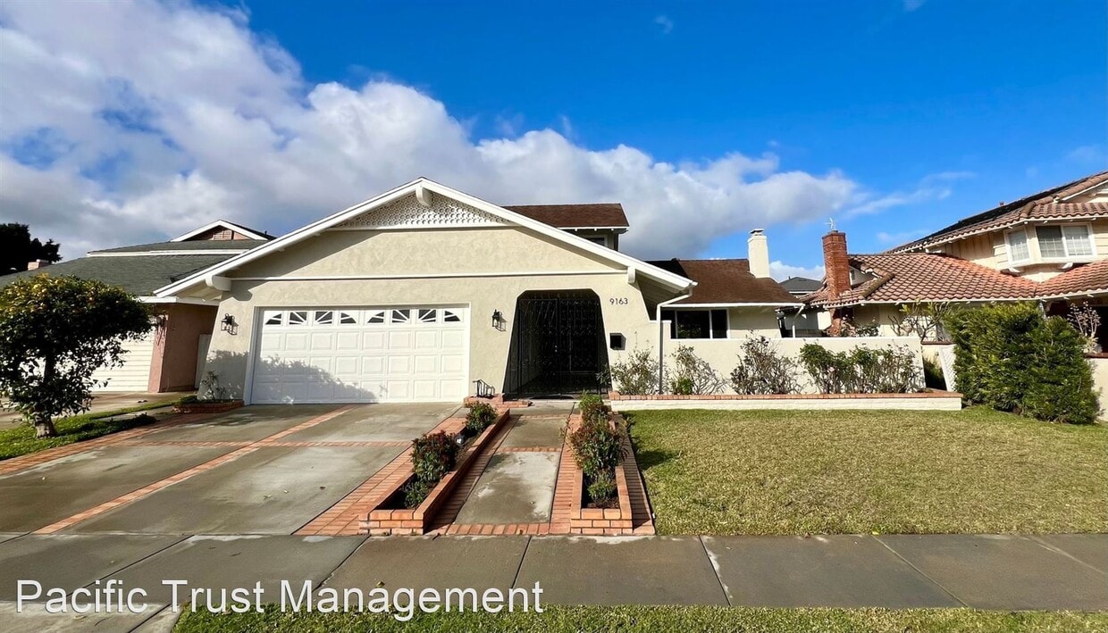 Primary Photo - 4 br, 3 bath House - 9163 Evergreen Dr.