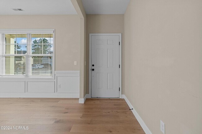 Foto del edificio - 204 Sandy Springs Rd