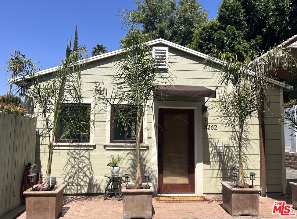 Foto principal - 5262 Sale Ave