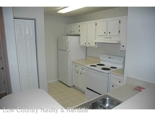 Building Photo - D115 Bluffton Parkway