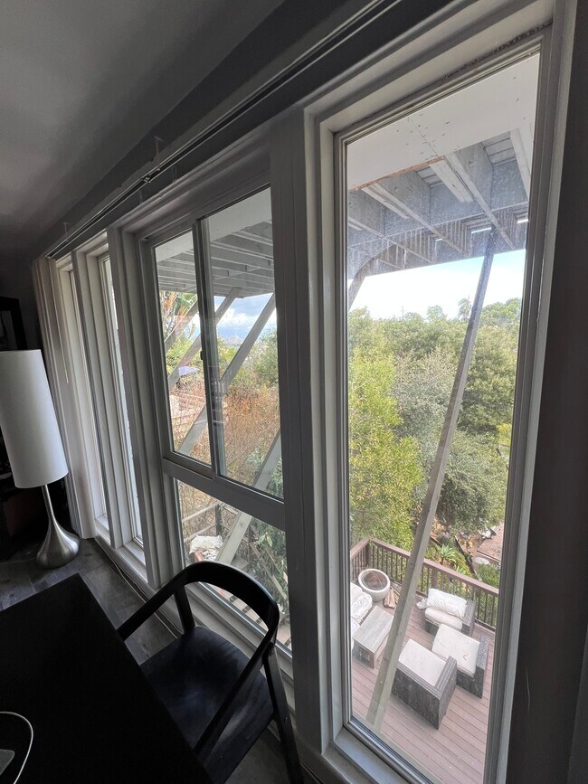 Piso a cielo abierto con vistas - 2300 Sunset Heights Dr