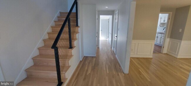 Foto del edificio - 19100 Annapolis Way