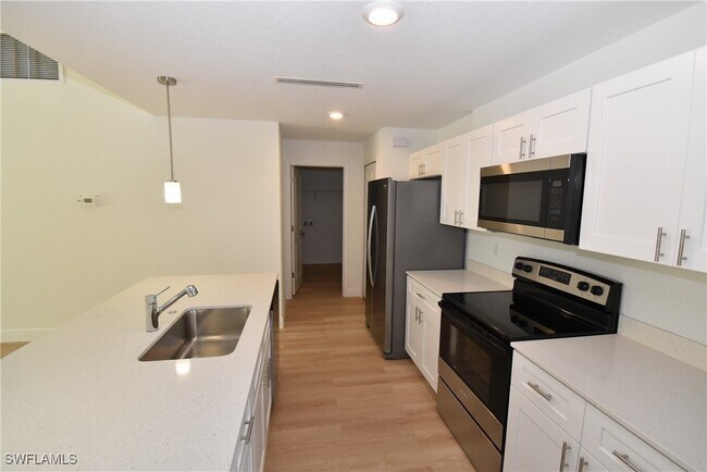 Foto del edificio - 5221 Mojave Ave