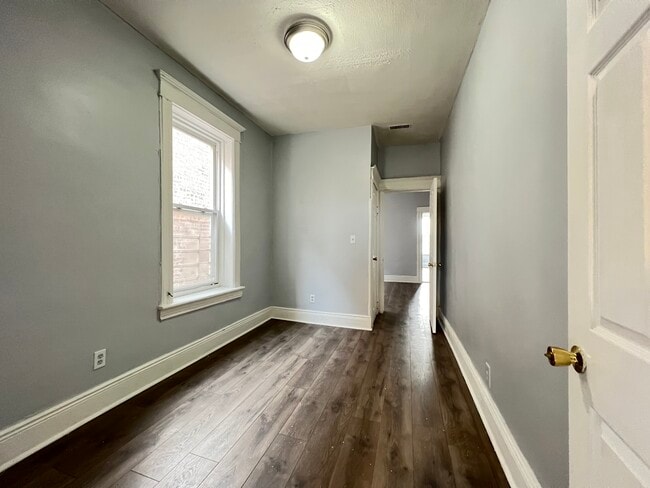 43 Grant Ave 3L - 40 Grant Ave