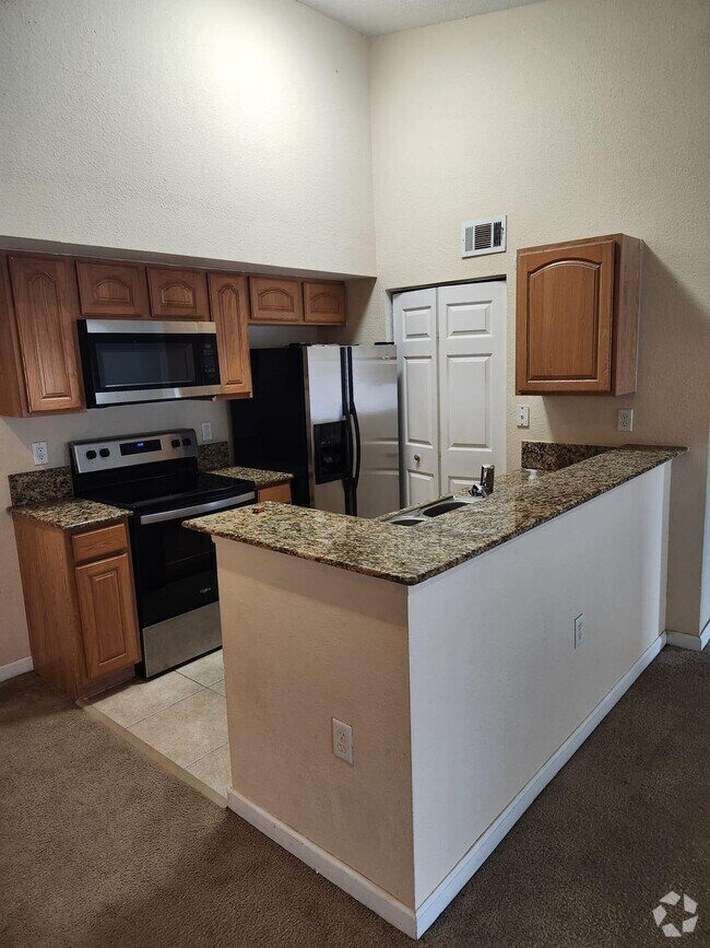 The Club at St. Lucie West Gated Apartments for Rent Port Saint Lucie