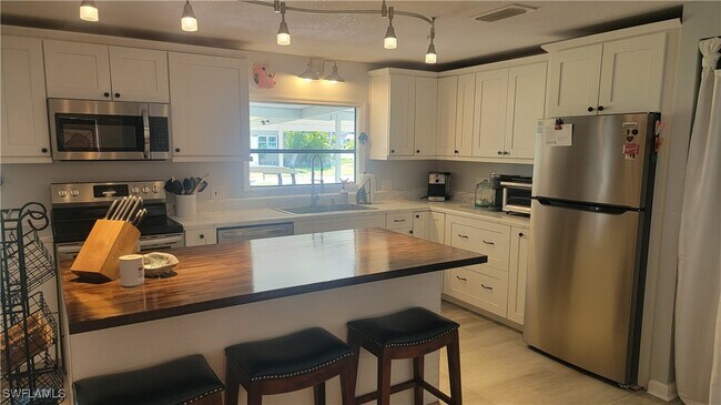 Building Photo - 4704 Pago Pago Ln