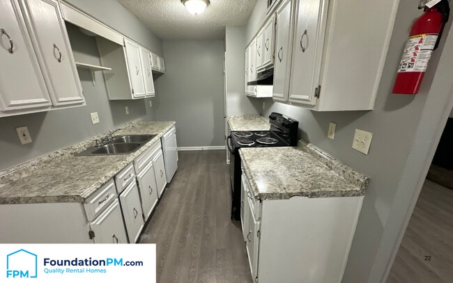 Building Photo - 2041 Dawson Ln