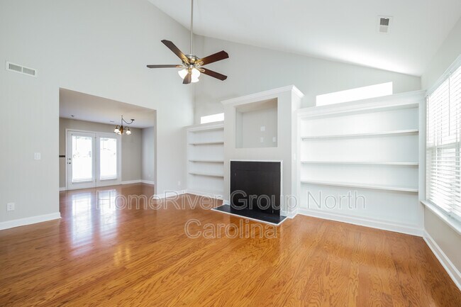 Building Photo - 1363 Lighthouse Ln