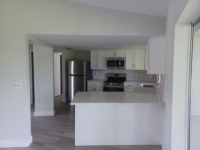 Foto del edificio - 1510 SE 23rd Terrace