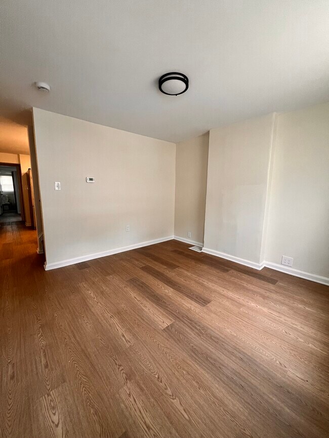 Foto del edificio - 1704 Tulip St