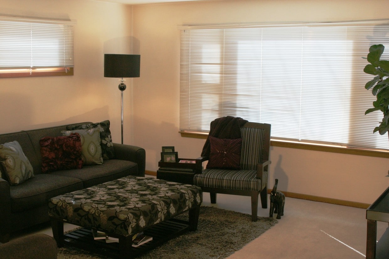 Living Room - 1525 F St