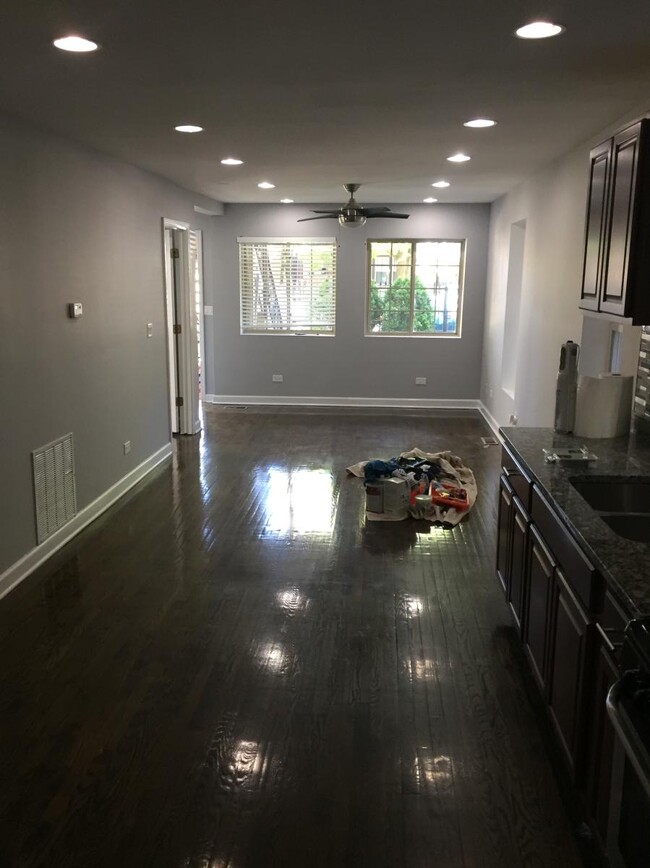 Foto del edificio - 4304 Lawndale Ave