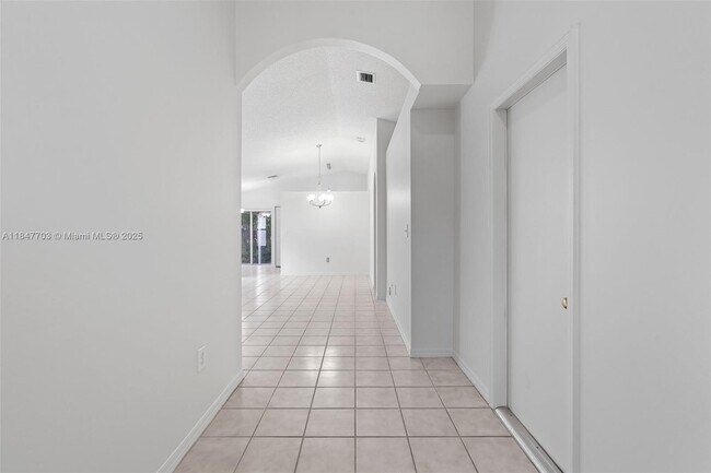 Building Photo - 14202 SW 151st Ct