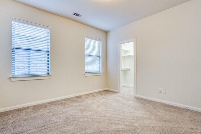 Building Photo - 1411 English Blue Ln