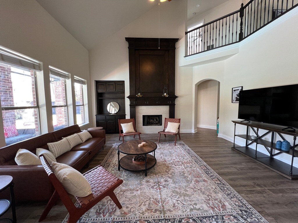 Foto del edificio - 1724 Turnberry Ln