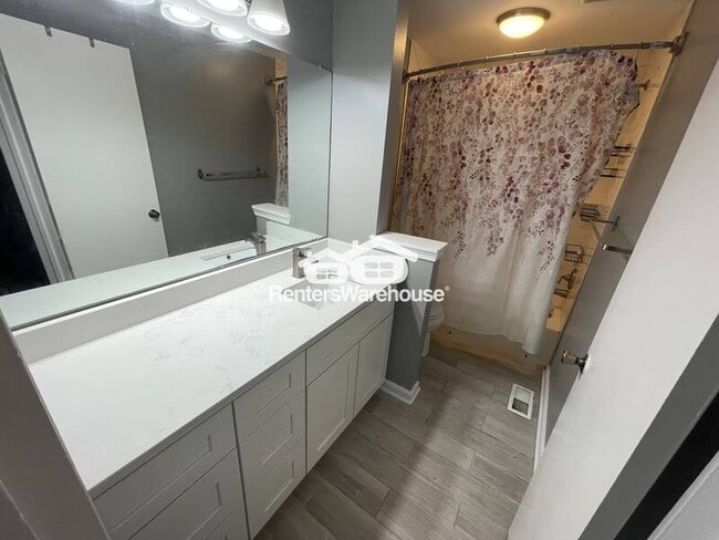 Foto del edificio - 1331 Stockett Square