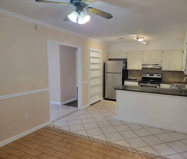 Foto del edificio - 34 Pembrook Cir